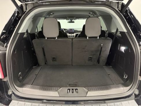 Used 2023 Ford Explorer XLT w/ Equipment Group 202A RWD image 30