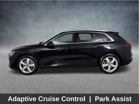 Used 2019 Audi e-tron Prestige w/ Prestige Package image 5