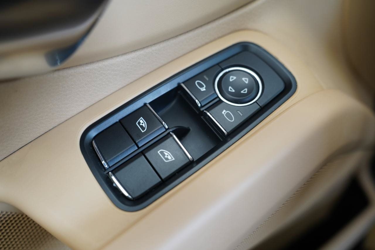 Used 2014 Porsche Cayman RWD image 27