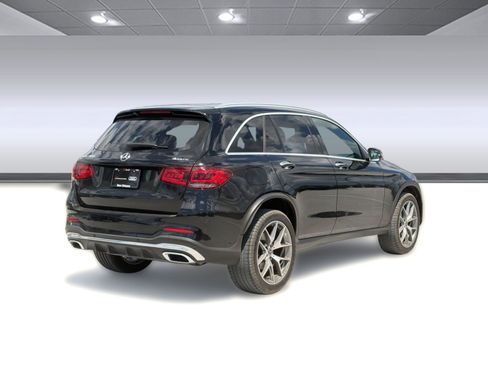 Used 2022 Mercedes-Benz GLC 300 4MATIC image 9
