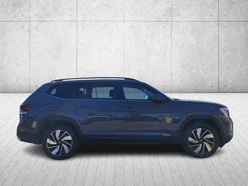 New 2026 Volkswagen Atlas SE image 4