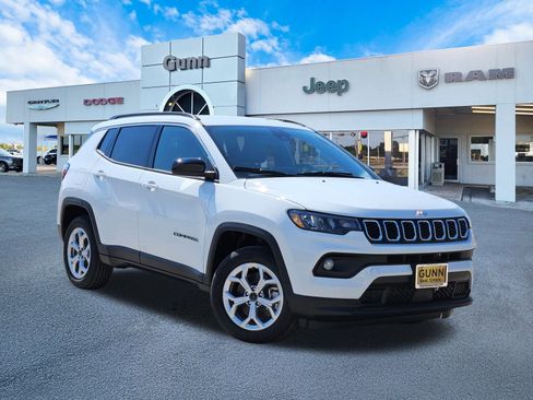 New 2026 Jeep Compass Latitude image 1