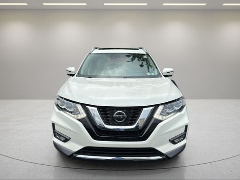 Used 2018 Nissan Rogue SL w/ Premium Package AWD/4WD image 2