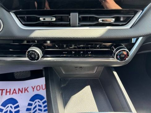 Certified 2025 Chevrolet Equinox LT image 22