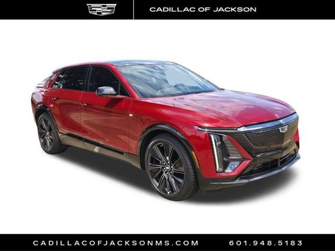 Certified 2024 Cadillac Lyriq Sport AWD/4WD image 16