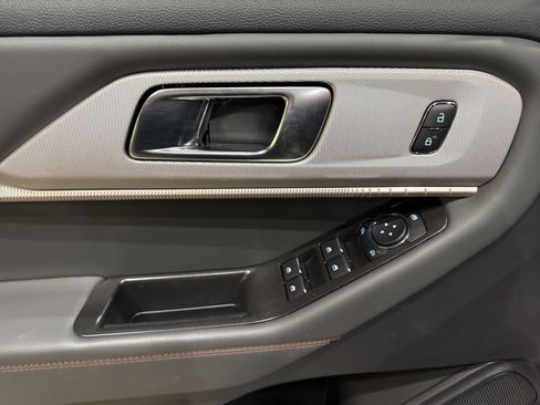 Certified 2025 Ford Explorer Active w/ Active Comfort Package image 28