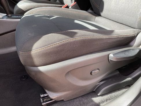 Used 2020 Chevrolet Trax LS image 24