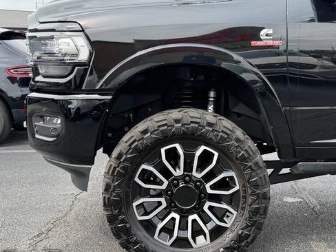 Used 2022 RAM 3500 Limited AWD/4WD image 39