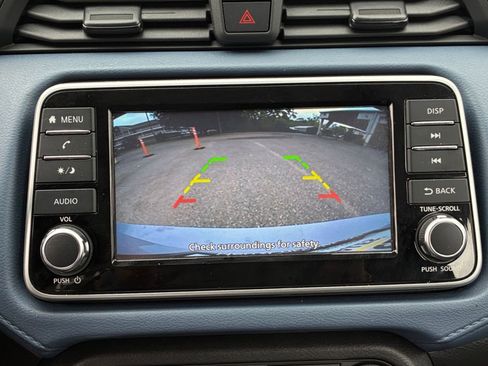 Used 2025 Nissan Versa SV image 22