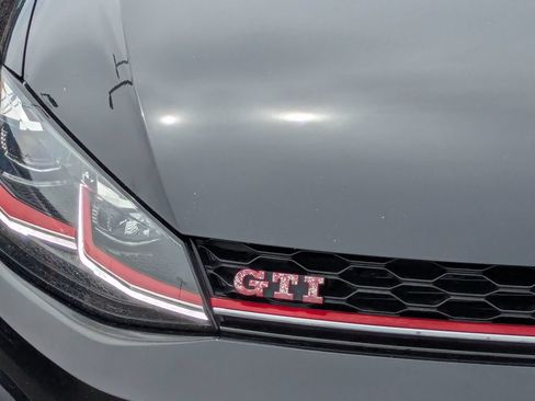 Used 2018 Volkswagen GTI SE FWD image 7