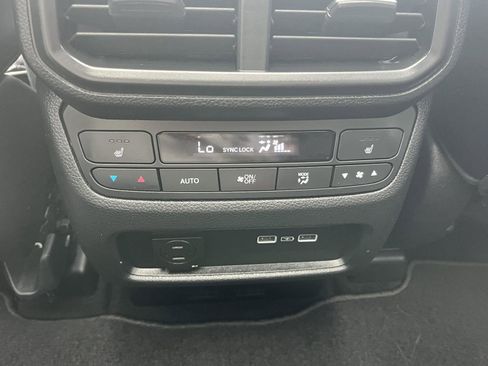 Certified 2023 Honda Pilot Elite image 23