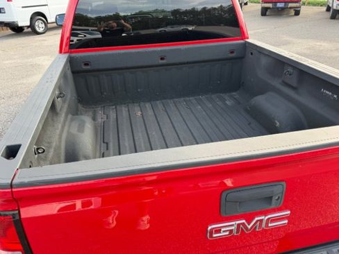 Used 2014 GMC Sierra 1500 SLE w/ SLE Value Package AWD/4WD image 9