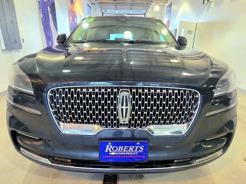 Used 2023 Lincoln Aviator Reserve w/ Equipment Group 201A AWD/4WD image 3
