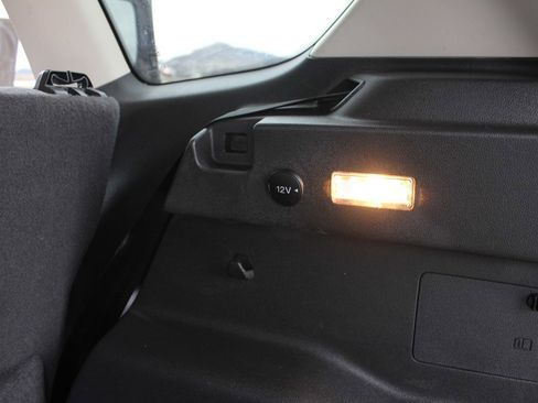 Used 2017 Ford Escape SE image 43