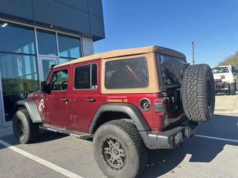 Used 2021 Jeep Wrangler Unlimited Sport image 40