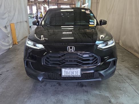 Used 2024 Honda HR-V Sport image 2