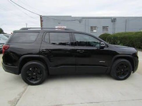 Used 2020 GMC Acadia AT4 image 9