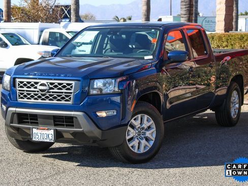 Used 2022 Nissan Frontier SV w/ Technology Package image 4