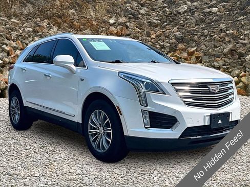 Used 2017 Cadillac XT5 Luxury w/ Driver Awareness Package FWD image 9
