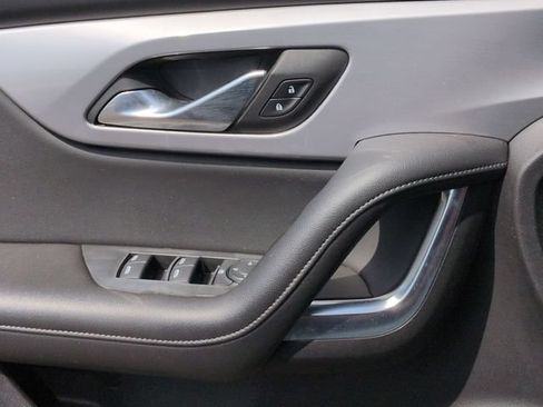 Used 2022 Chevrolet Blazer LT FWD image 25