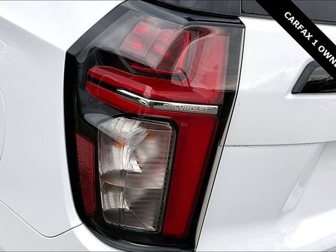 Used 2024 Chevrolet Suburban Z71 w/ Luxury Package image 22