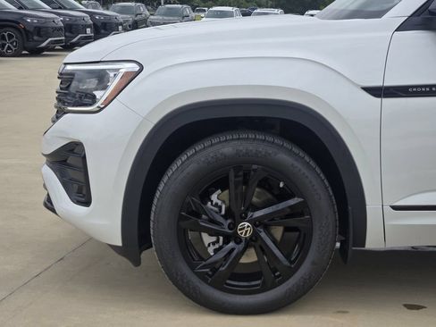New 2026 Volkswagen Atlas Cross Sport SEL R-Line AWD/4WD image 6