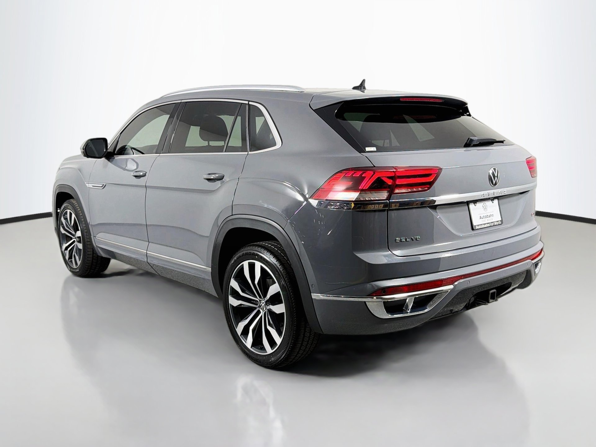 Used 2020 Volkswagen Atlas Cross Sport SEL Premium R-Line AWD/4WD image 7