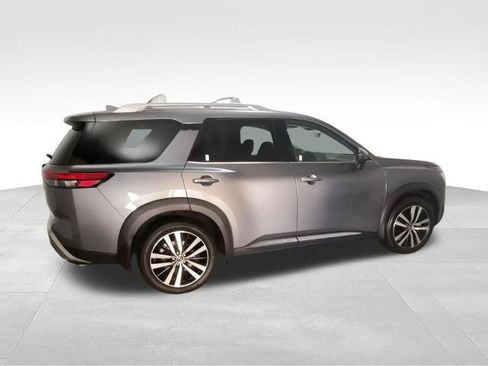 Certified 2024 Nissan Pathfinder Platinum w/ Cargo Package AWD/4WD image 7