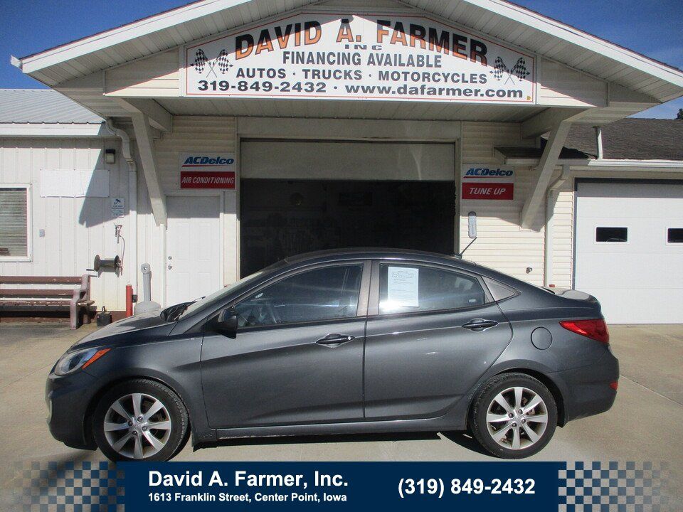 Used 2012 Hyundai Accent GLS w/ Premium Pkg 3 FWD image 1