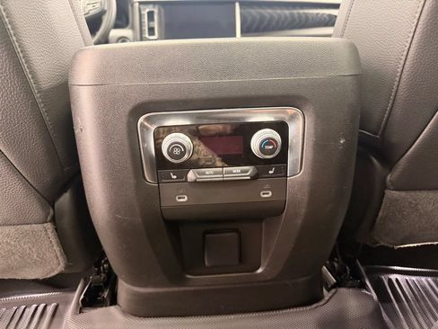 Used 2023 GMC Yukon Denali AWD/4WD image 23