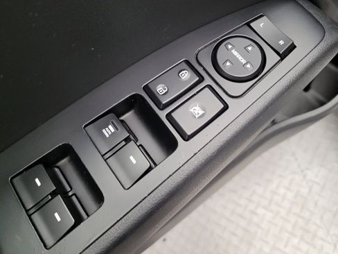 Used 2019 Hyundai Elantra SE w/ Cargo Package FWD image 27
