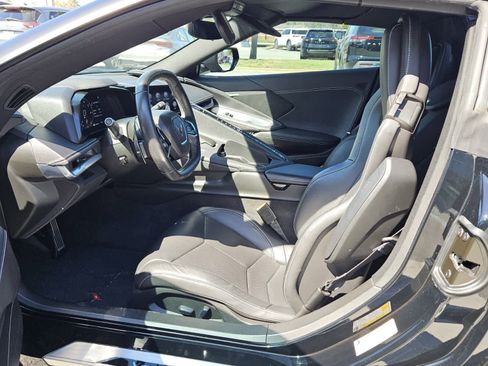 Used 2022 Chevrolet Corvette Stingray Convertible w/ 1LT image 5