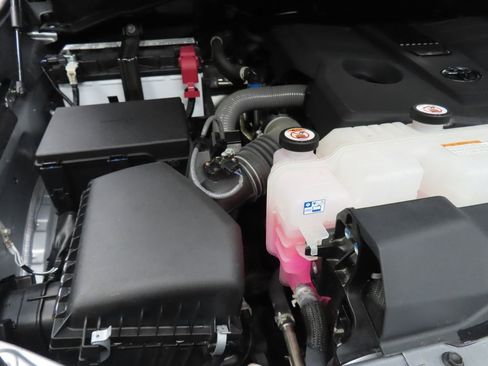 Used 2025 Toyota Tundra SR5 w/ SR5 Convenience Package AWD/4WD image 25
