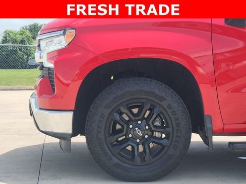 Used 2022 Chevrolet Silverado 1500 LT w/ Protection Package RWD image 8