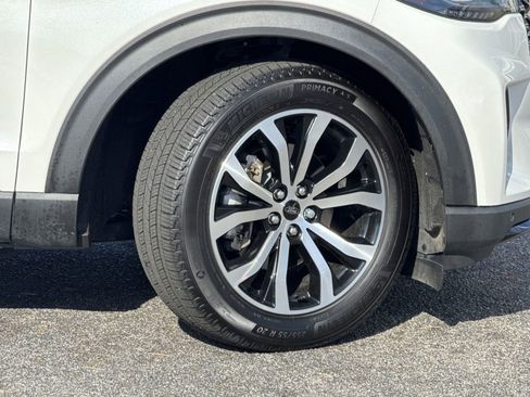 Used 2025 Ford Explorer ST-Line w/ Premium Package image 12