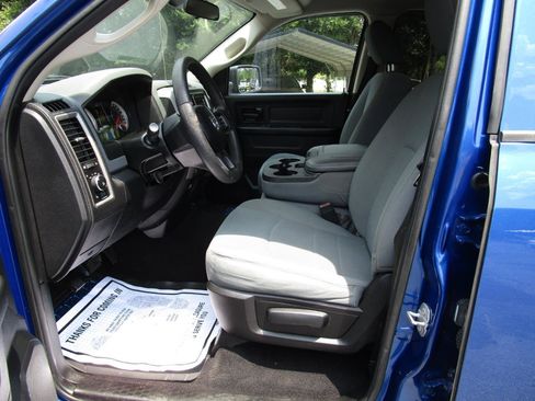 Used 2017 RAM 1500 Express AWD/4WD image 16