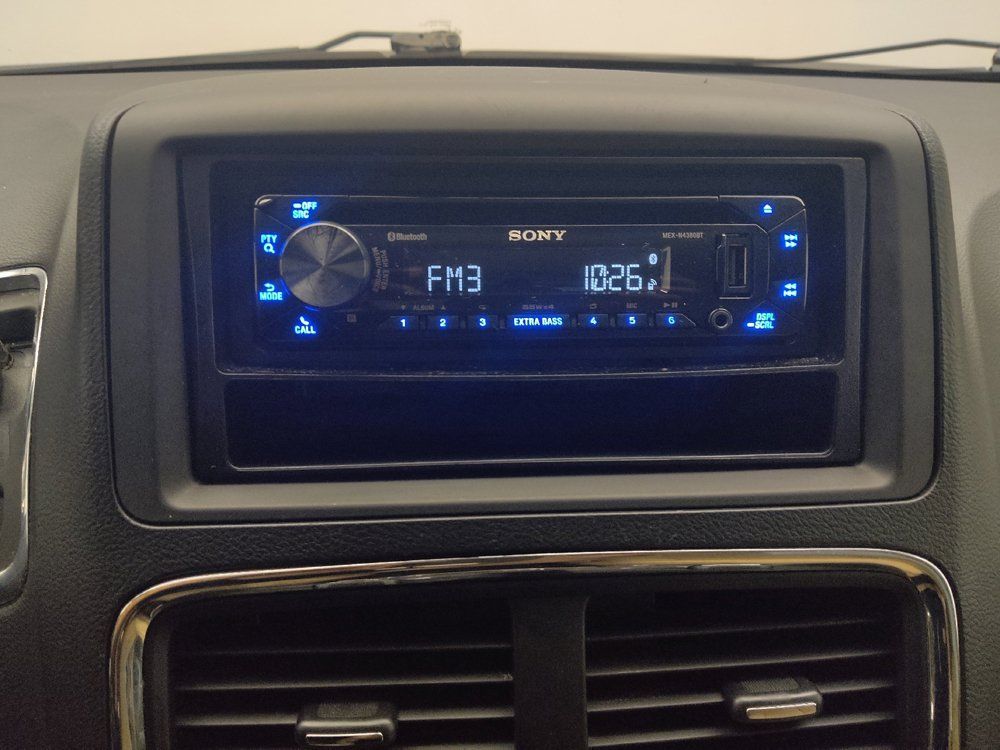 Used 2015 Dodge Grand Caravan American Value Package FWD image 25