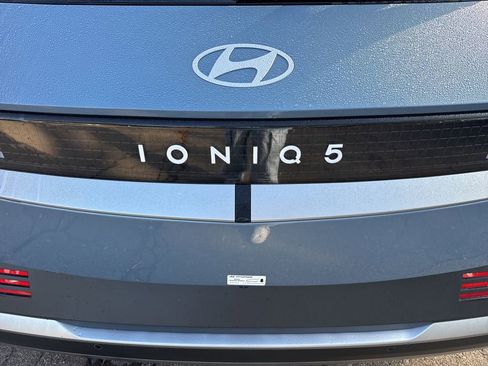 New 2025 Hyundai Ioniq 5 SEL image 10