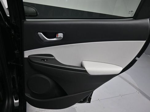 Used 2023 Hyundai Kona Limited w/ Cargo Package image 38