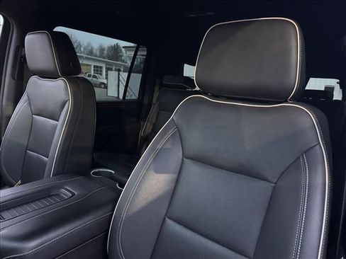 Certified 2023 Chevrolet Suburban Premier image 23