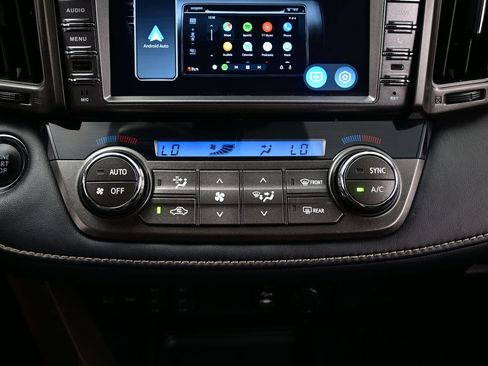 Used 2014 Toyota RAV4 Limited w/ Technology Package AWD/4WD image 21