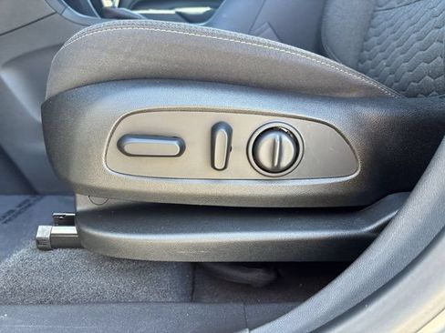 Certified 2020 Chevrolet Equinox LT FWD image 21