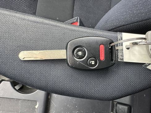 Used 2010 Honda CR-V EX image 14