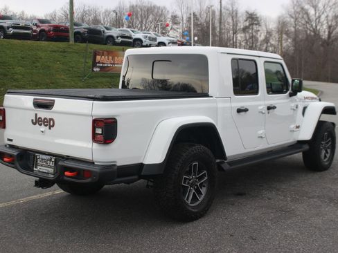 Used 2024 Jeep Gladiator Mojave image 7
