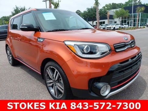Used 2018 Kia Soul ! w/ Tech Package FWD image 3