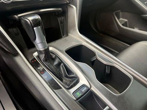 Used 2019 Honda Accord Sport image 10