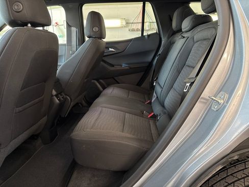 Used 2025 Chevrolet Equinox LT FWD image 34
