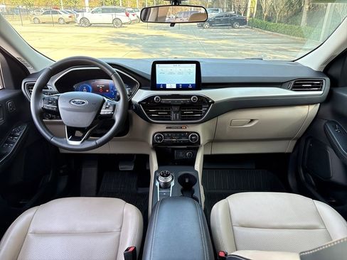 Used 2021 Ford Escape SEL w/ Technology Package image 7