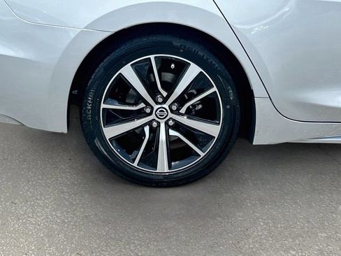 Used 2022 Nissan Maxima SV w/ Floor Mat Group FWD image 30