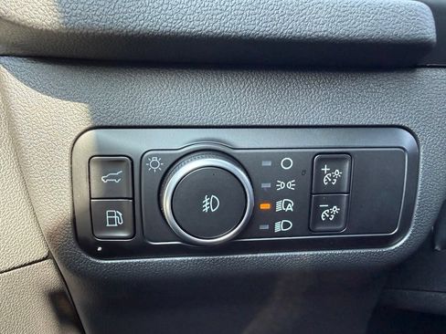 Used 2025 Ford Escape ST-Line Select AWD/4WD image 29